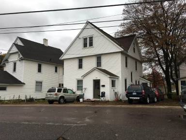 Main picture of 204 Vivian St