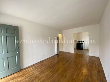 Main picture of 4436 S Centinela Ave