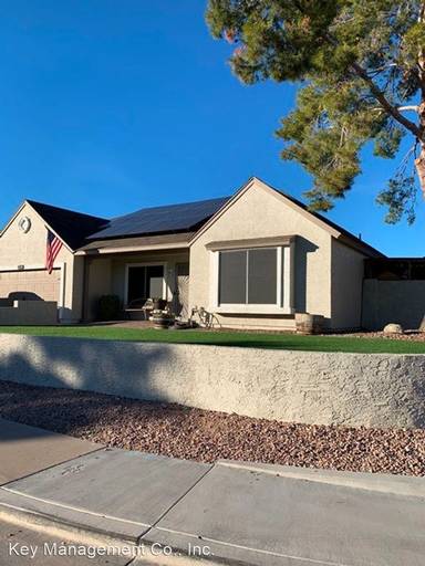 Main picture of 1326 E Taro Ln