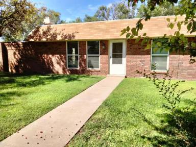 Main picture of 1408 Colonial Pkwy