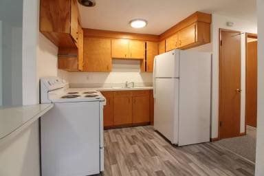 Main picture of 1618 W 7th Pl