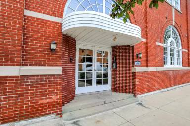 Main picture of 1529 N Alabama St