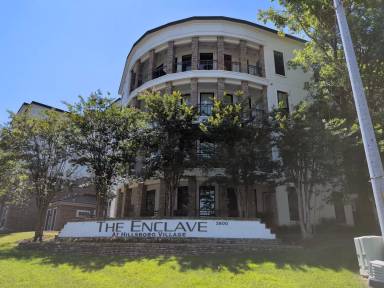Main picture of Enclave At Hillsboro Village