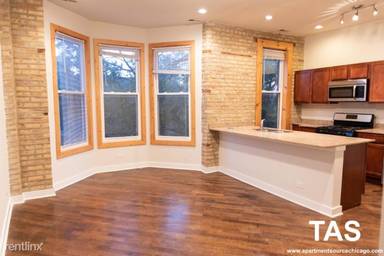 Main picture of 2746 W Le Moyne St