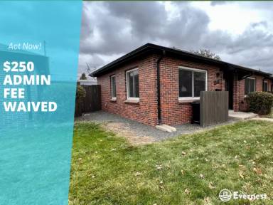 Main picture of 2200 Newport St