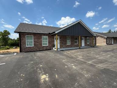 Main picture of 570 Pippin Rd