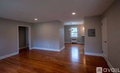 Main picture of 658 Valley Rd