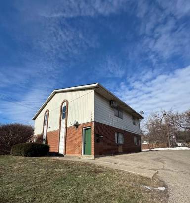 Main picture of 3305 Roosevelt Blvd