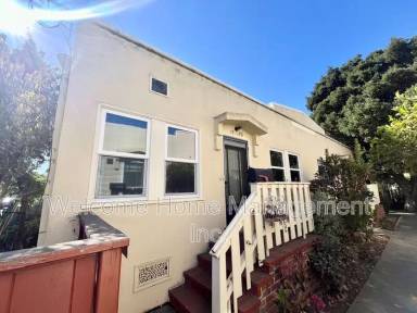 Main picture of 1932 California St