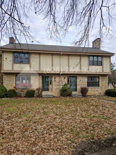 Main picture of 83 Stornoway Dr W