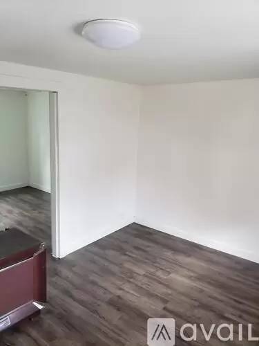 Main picture of 715 11th Ave