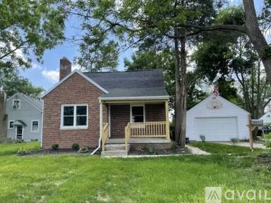 Main picture of 1841 E North Broadway St