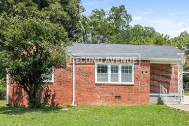 Main picture of 820 Slaton St