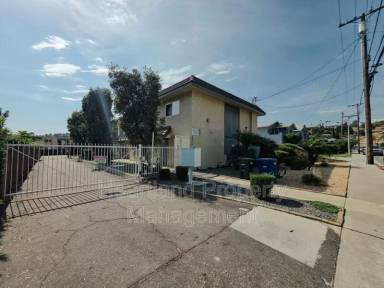 Main picture of 3430 Helix St
