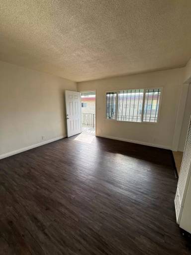 Main picture of 9320 S Figueroa St