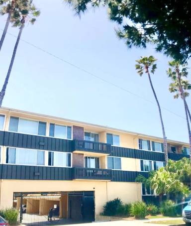 Main picture of 770 W Imperial Ave