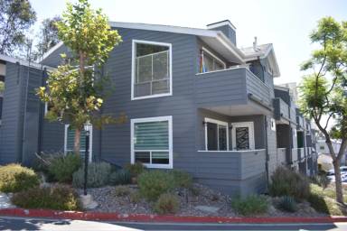 Main picture of 3370 Cherokee Ave