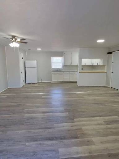 Main picture of 1819 Darden St
