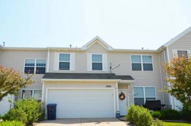 Main picture of 3905 NE Rosewood Ln