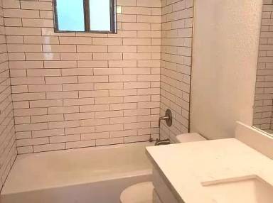 Main picture of 1814 N 26th Pl