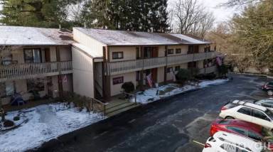 Main picture of 136 N Cleveland Ave