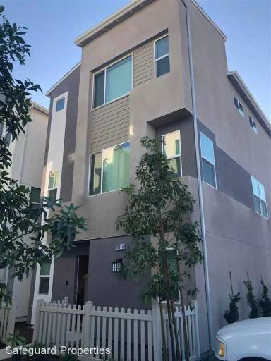 Main picture of 10870 Montauk Ln