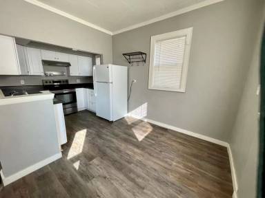 Main picture of 814 Cherry St