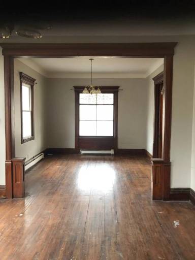 Main picture of 3327 Portland Ave