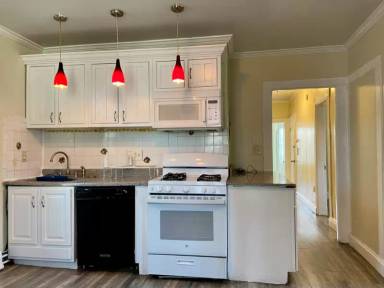 Main picture of 89 Minden St