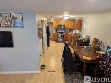 Main picture of 1718 Fisher St