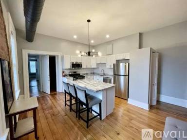 Main picture of 418 Johnson St