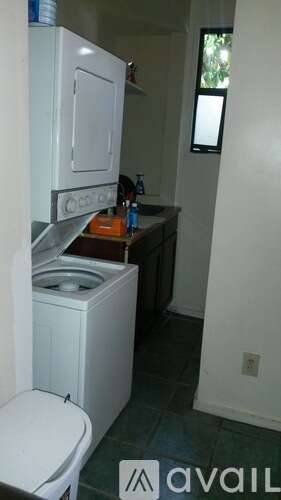 Main picture of 1865 Laniloa Pl