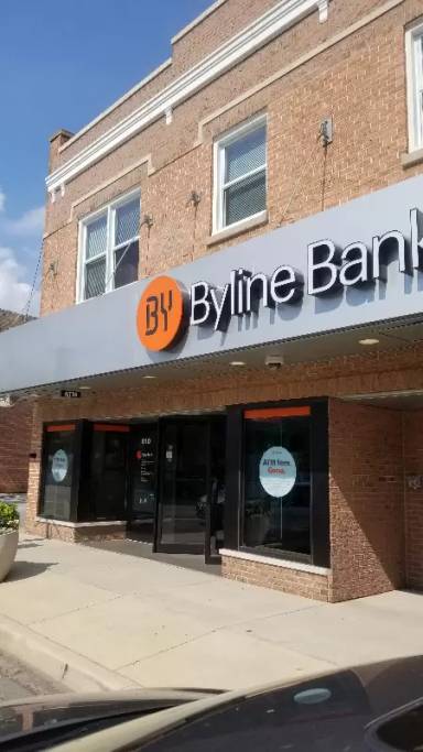 Main picture of 810 S Oak Park Ave