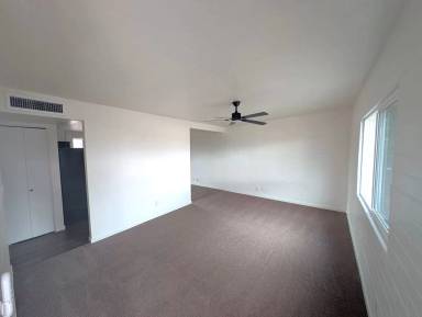 Main picture of 2530 E Parkside Dr