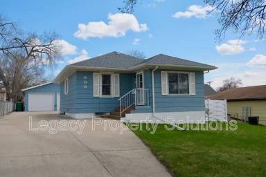 Main picture of 609 N 13th St