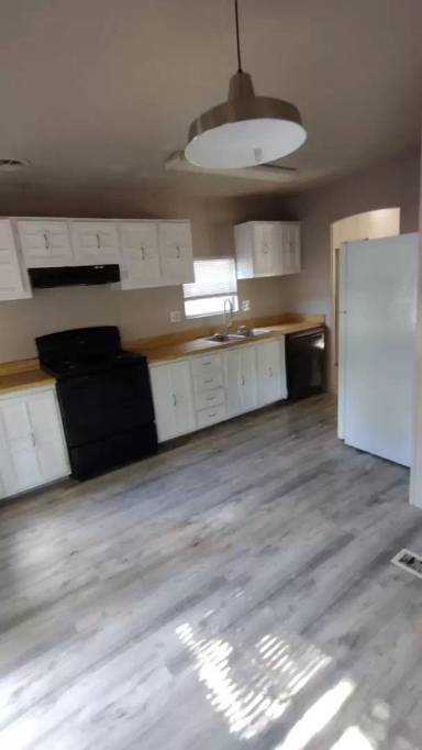 Main picture of 1025 Pawnee Trl