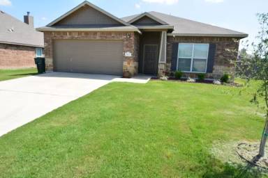 Main picture of 7907 Woodbury Dr