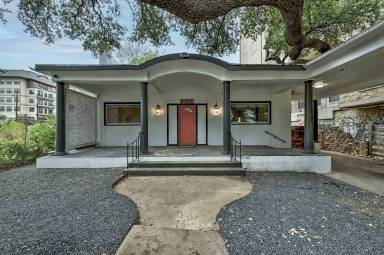 Main picture of 2511 San Gabriel St