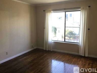 Main picture of 3935 Mission St