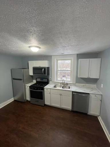 Main picture of 458 W Clinton St