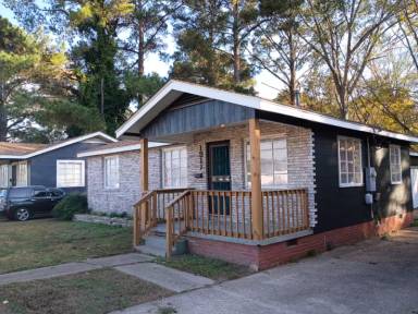 Main picture of 1317 Fernwood Dr