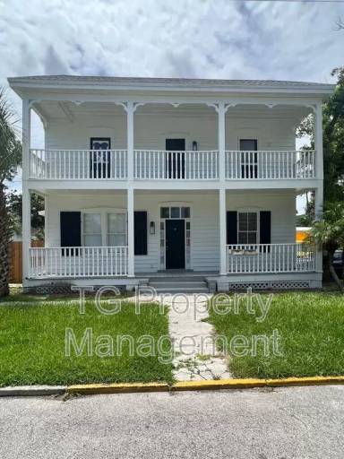 Main picture of 30 Sanford St