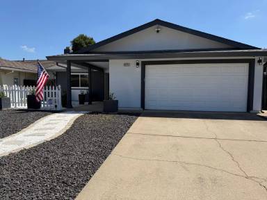 Main picture of 9275 Defiance Cir