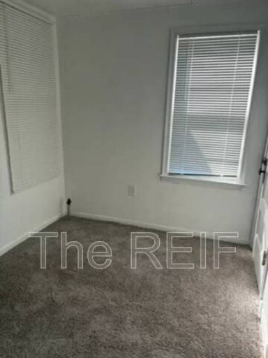 Main picture of 1025 N Washington Ave