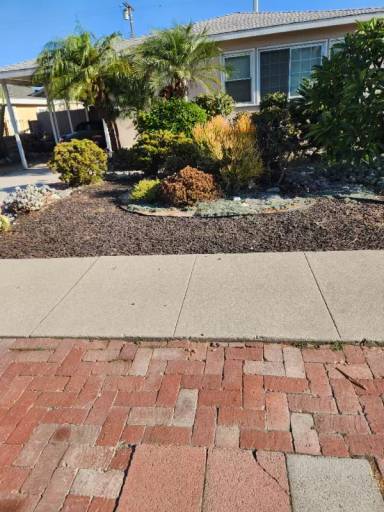 Main picture of 12950 Admiral Ave