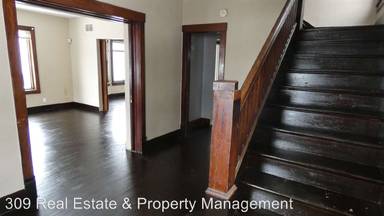 Main picture of 1120 NE Jefferson Ave