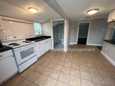 Main picture of 110 Woodbury Turnersville Rd