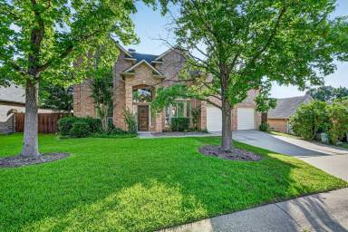 Main picture of 3102 Southwood Dr