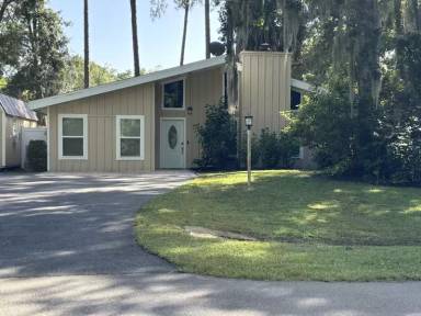 Main picture of 3728 S Eastpark Way