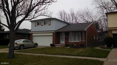 Main picture of 24640 Seneca St